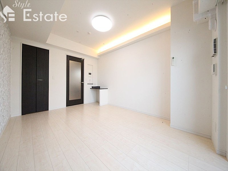 居室・リビング　内装