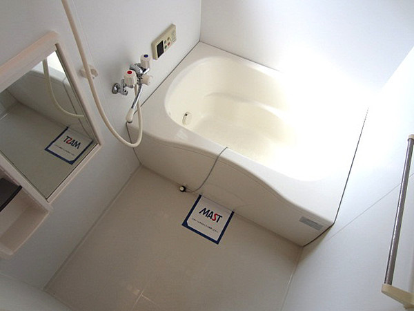 バス・シャワールーム　お風呂で日々の疲れを落としましょう