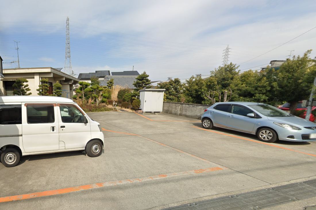 駐車場　駐車場完備です