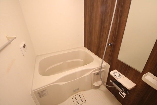 バス・シャワールーム　※別室の参考写真の為、現況優先です。