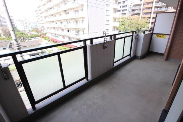 バルコニー　内装
