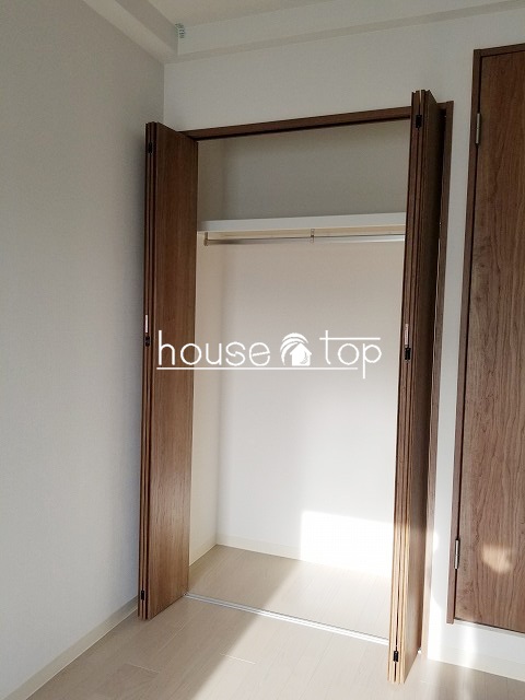 収納　奥行きのあるクローゼット