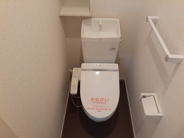 トイレ　コンパクトで使いやすいトイレです