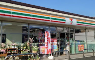 コンビニ　セブンイレブン 世田谷上用賀6丁目店（コンビニ）まで382m
