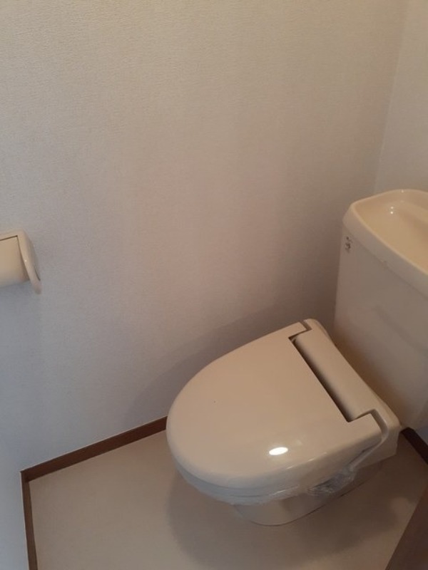 トイレ　図面と現状に相違がある場合には現状を優先