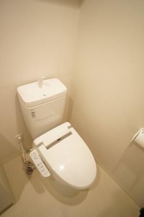 トイレ　（別タイプ参考写真）ライジングプレイス巣鴨　豊島区巣鴨1