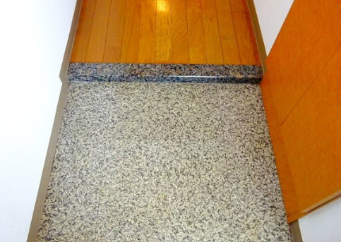 玄関　※別部屋写真参照