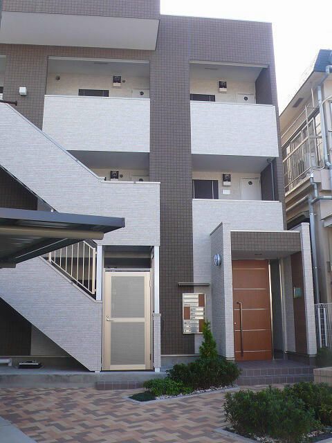 建物外観　メゾン・ド・ルピナス 北区昭和1