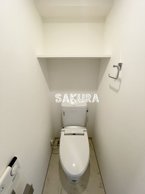 トイレ　嬉しい温水洗浄便座付き♪