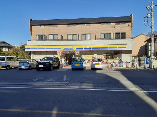 コンビニ　ミニストップ　さいたま上小店（コンビニ）まで400m
