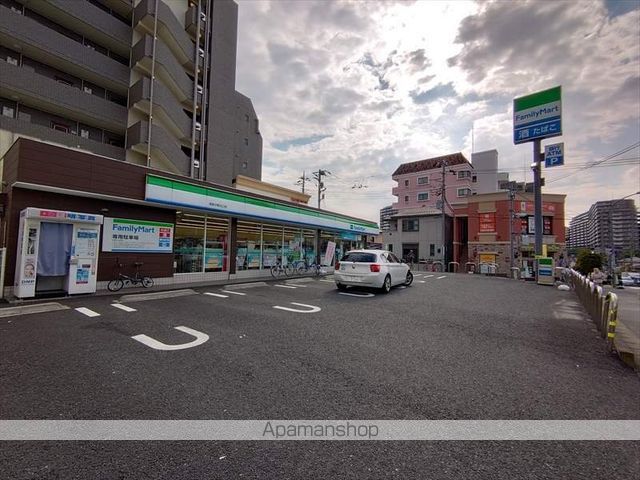 コンビニ　ファミリーマート（コンビニ）まで1173m