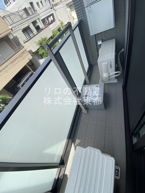 バルコニー　バルコニー付！お天気のいい日は洗濯物も気持ちよく干せますね！