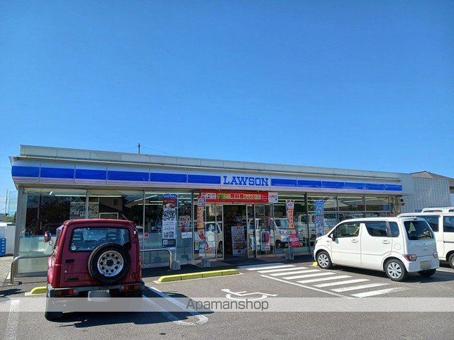 コンビニ　ローソン新居浜新須賀町店（コンビニ）まで305m