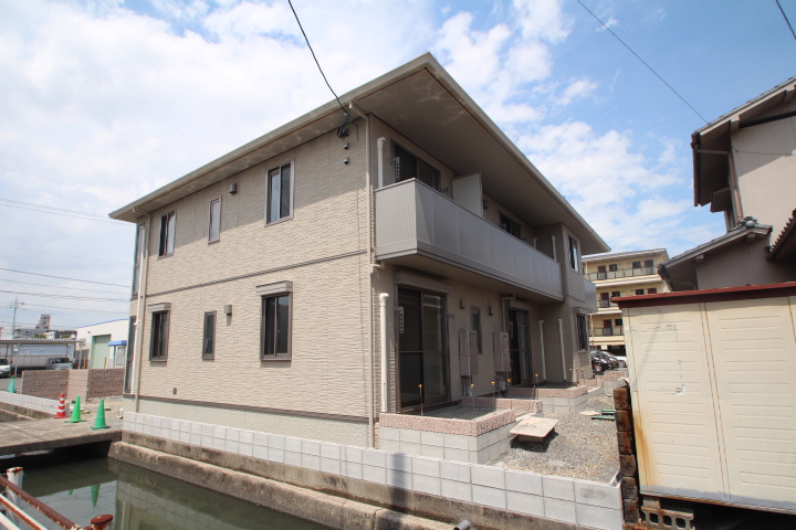 建物外観　Nスタイルホームにお任せ下さい♪
