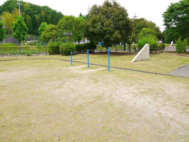 公園　北登美ヶ丘2号街区公園（公園）まで1913m
