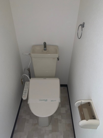 トイレ　※別部屋の写真です