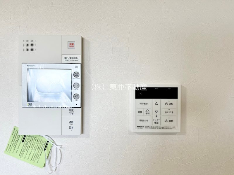 セキュリティ　モデル写真