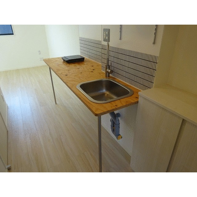 キッチン　■写真は同建物別部屋になります