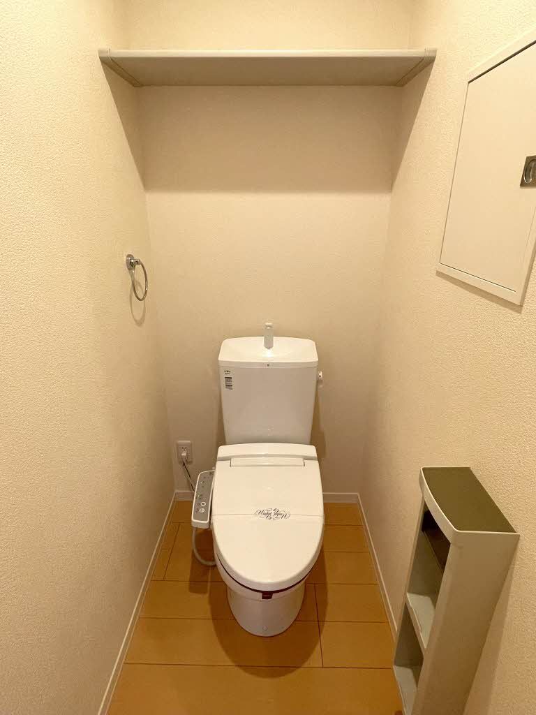 トイレ　トイレ