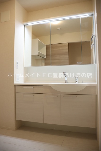 洗面設備　同型別部屋写真