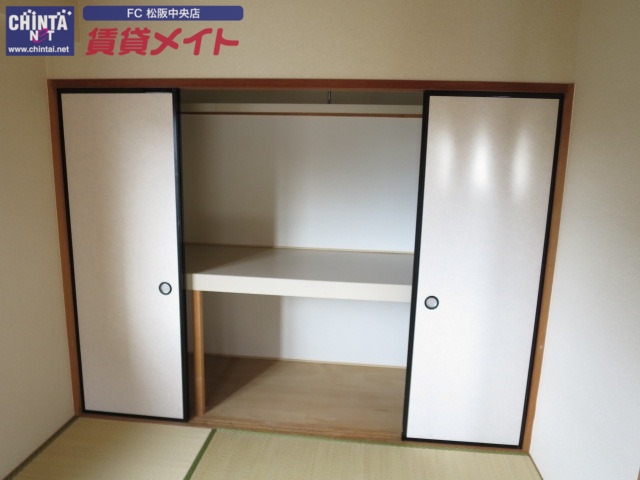 収納　別部屋反転タイプ
