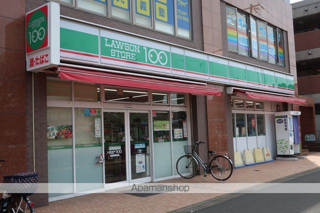 コンビニ　ローソンストア１００（コンビニ）まで443m