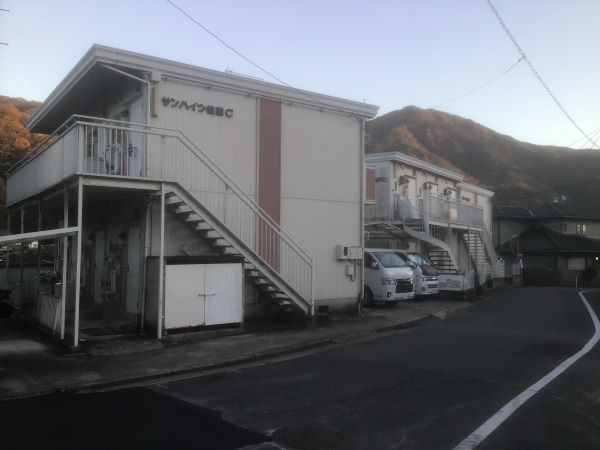 建物外観　外観は落ち着いています