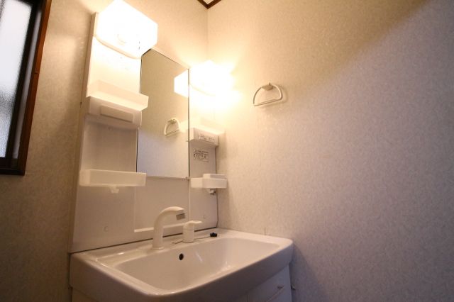 塩屋台3丁目貸家の内装写真