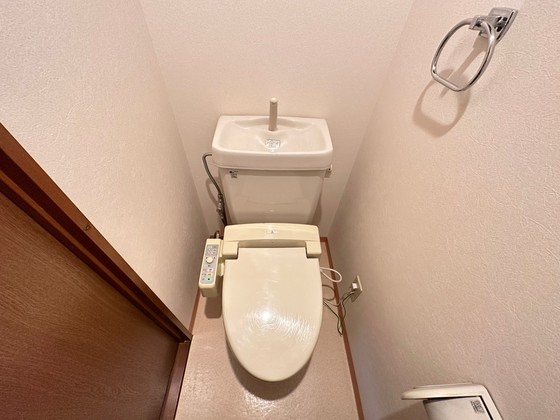 トイレ　※別部屋の写真です