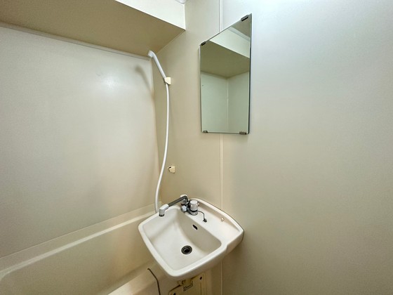 洗面設備　※別部屋の写真です