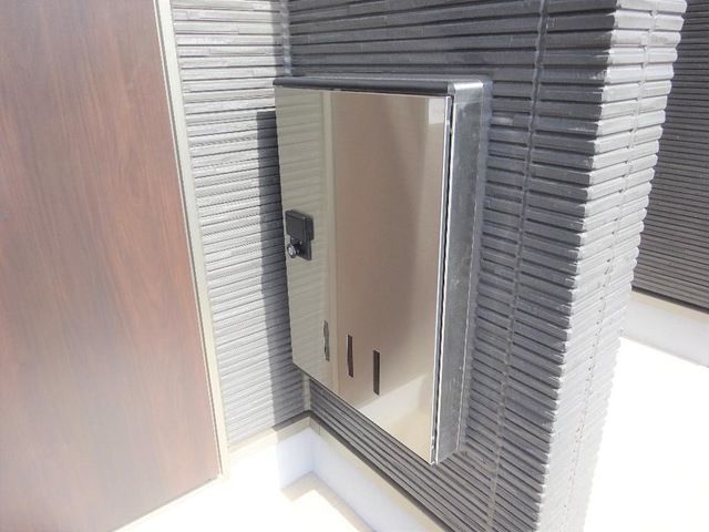 エントランス　現況優先。同施工会社写真です