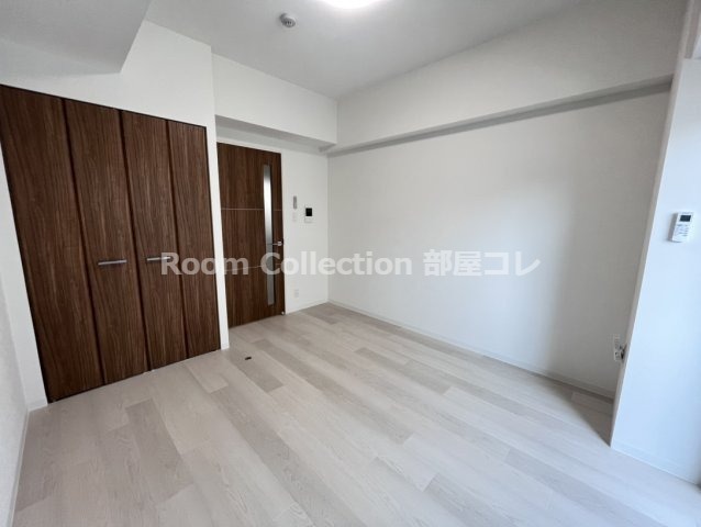居室・リビング　※同物件他部屋写真　 反転の場合有