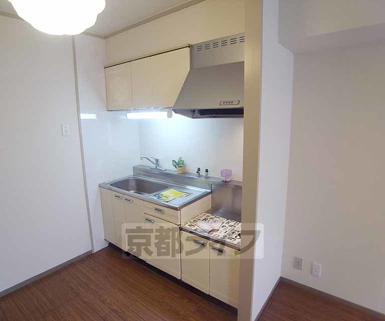 キッチン　２０６号室の写真です。