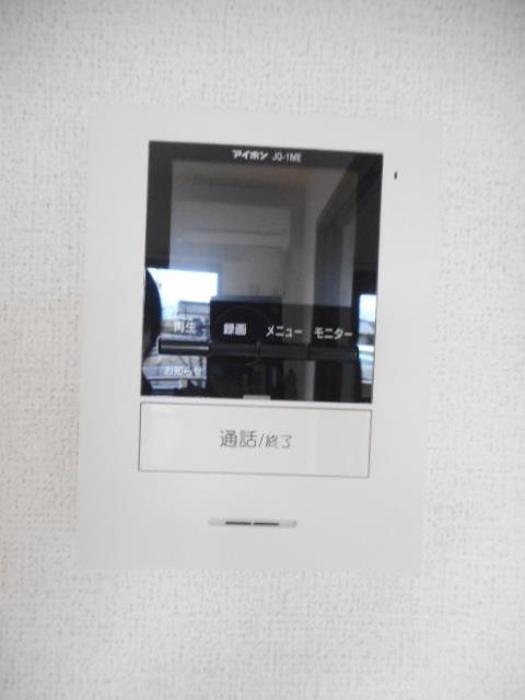 セキュリティ　テレビモニターホン付きです。