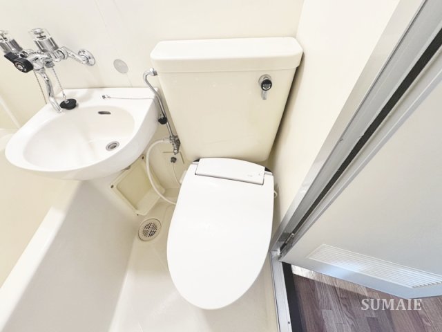 トイレ　トイレはウォシュレット付きです☆