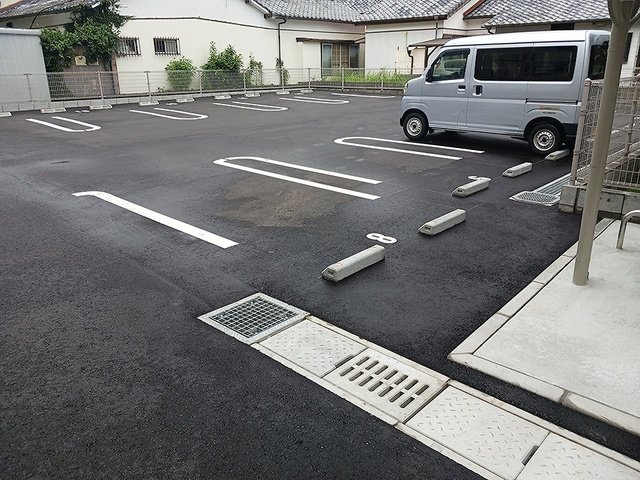 駐車場　駐車場