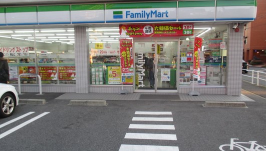コンビニ　ファミリーマート 名古屋東大曽根店（コンビニ）まで113m