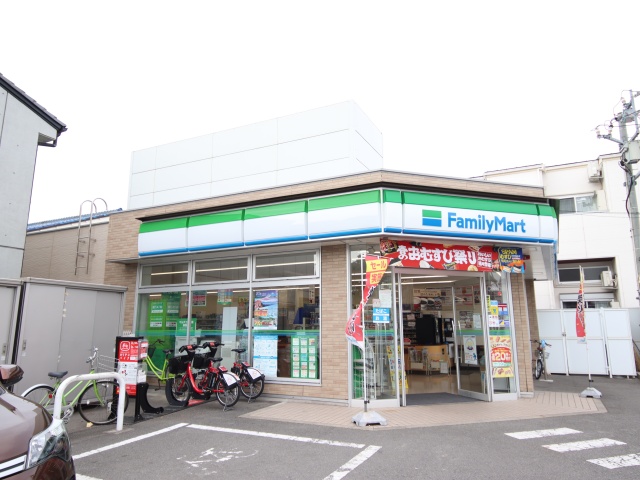 コンビニ　ファミリーマート 中村上ノ宮町店（コンビニ）まで100m