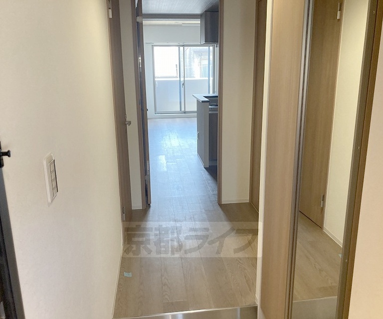 建物外観　・建築中