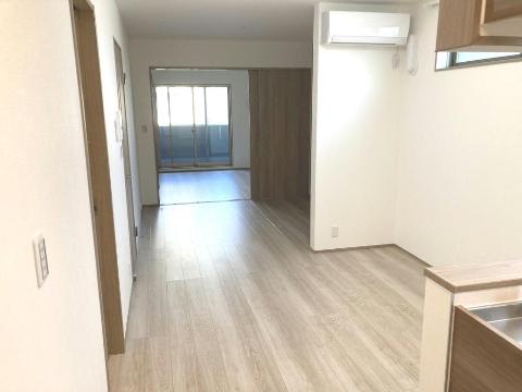 Ciel Court門真南の居間写真