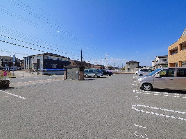 駐車場　駐車場です