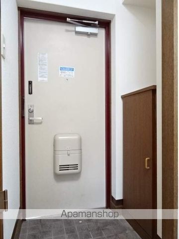 キャッスルバンブーIIの玄関写真