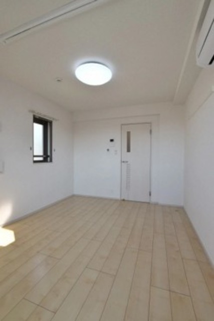 居室・リビング　きれいなお部屋です