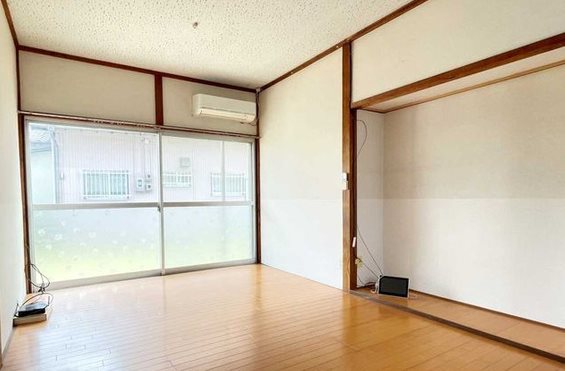粂田様貸家の居間写真