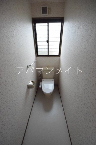 トイレ　ウォシュレット付き！