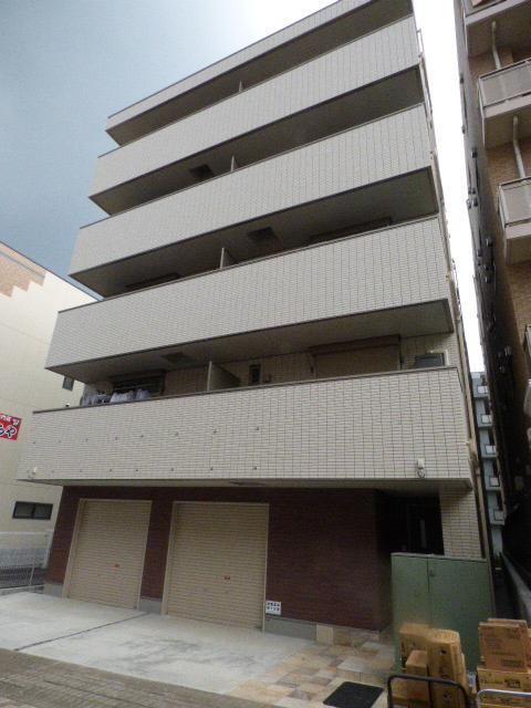 建物外観　外観タイル張りです