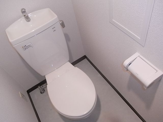 エル・ヴィエントアース武蔵関公園のトイレ写真