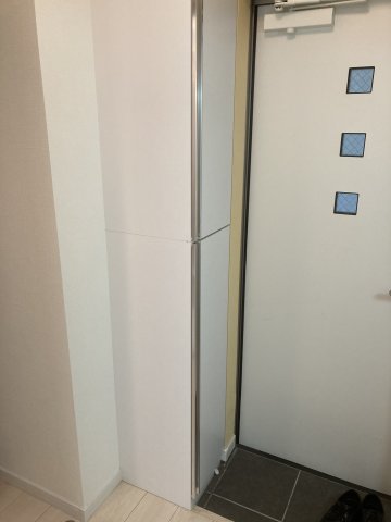 ル シェール青木A棟の玄関写真