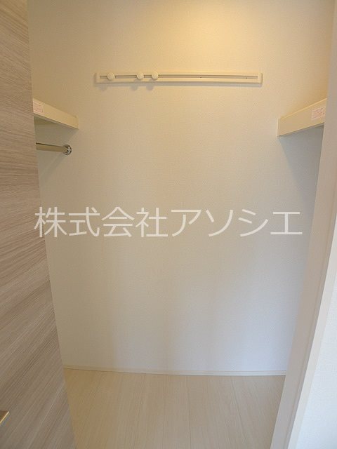 収納　ウォークインクローゼット