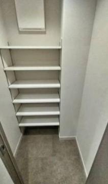 プレサンス名駅南ブリエの玄関写真